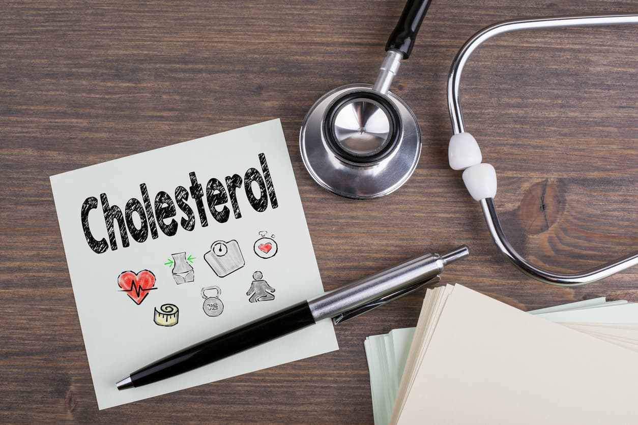 Lipoproteins containing apoB and risk of peripheral arterial disease