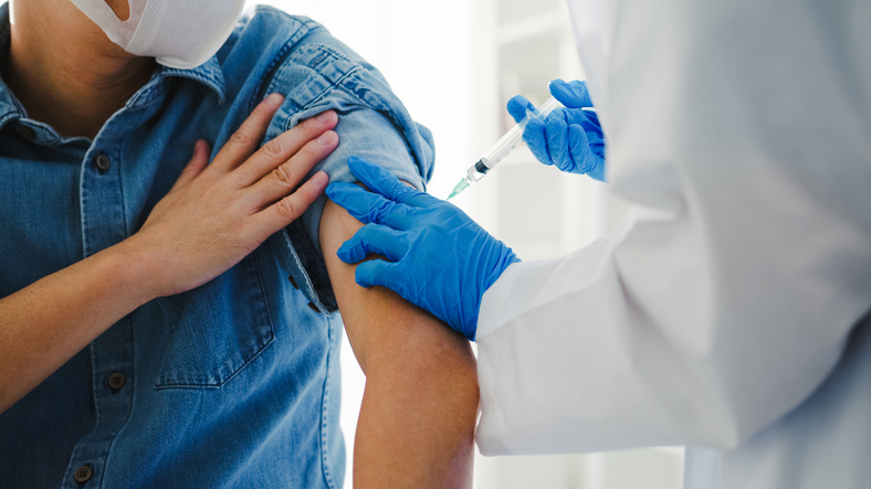 Les nouvelles recommandations de la Haute Autorité de Santé pour la vaccination contre la Covid-19 en 2023