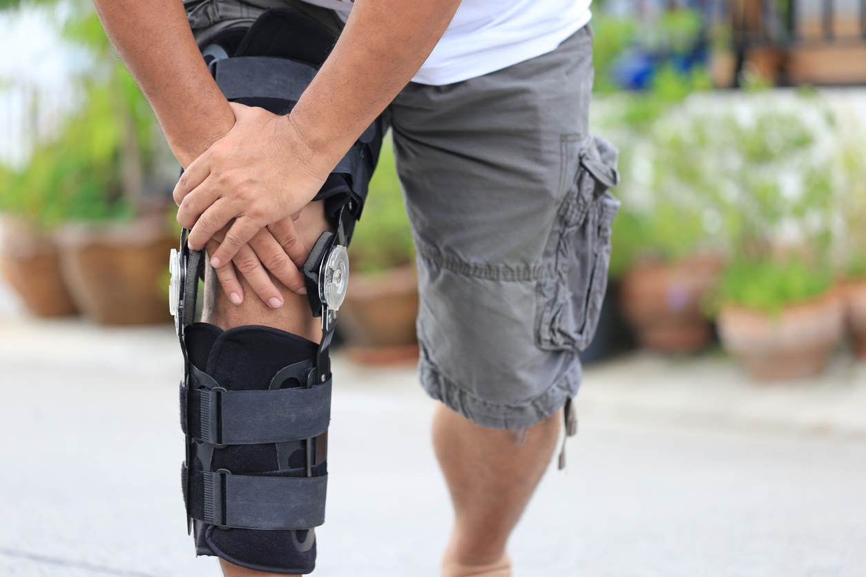Valgus brace: effective but tolerable? Valgus brace: effective but tolerable?