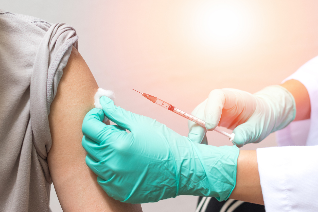 Successive vaccination against tick-borne encephalitis and yellow fever